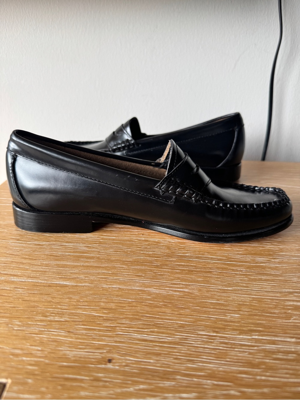 G. H. BASS Women's Whitney Weejuns Penny Loafer Black Size 8.5 - Picture 8 of 16